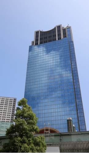 川崎駅前タワー・リバーク